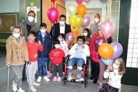 Gines celebra el D&iacute;a de las Personas con Discapacidad estrenando el nuevo ascensor  del colegio &Aacute;ngel Campano