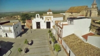 Los bares y restaurantes de Sanl&uacute;car la Mayor podr&aacute;n ampliar sus terrazas en lugares p&uacute;blicos