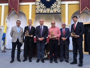 El Archivo de Indias, el Alc&aacute;zar de Sevilla y el pintor Jos&eacute; Mar&iacute;a Bermejo reciben el distintivo "Olivares Barroco 2019"