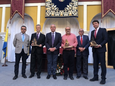 El Archivo de Indias, el Alc&aacute;zar de Sevilla y el pintor Jos&eacute; Mar&iacute;a Bermejo reciben el distintivo "Olivares Barroco 2019"