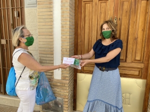 "Mascaras de Luz" reparte 100.000 mascarillas entre los vecinos y vecinas de Gines