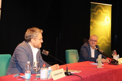 M&aacute;ximo Huerta inaugura la Feria del Libro de Bormujos con un recuerdo de su infancia