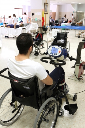 El Hospital San Juan de Dios del Aljarafe lanza la campa&ntilde;a Stop zambullidas para prevenir las lesiones medulares en verano