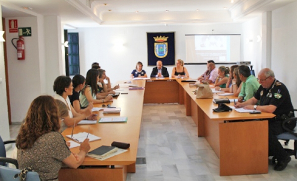 Sanl&uacute;car la Mayor, primer municipio sevillano en constituir la Comisi&oacute;n de Seguimiento del Buen Trato a la Infancia y a la Adolescencia
