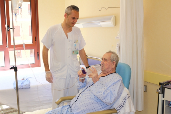 El Hospital San Juan de Dios del Aljarafe lanza un programa de educaci&oacute;n terap&eacute;utica para pacientes con EPOC