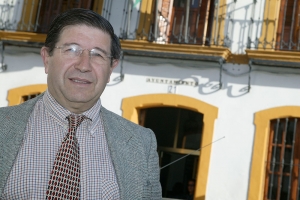 El Ayuntamiento de Mairena del Aljarafe decretar&aacute; tres d&iacute;as de luto para la muerte de Valeriano Ruiz