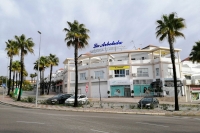 El ayuntamiento de Tomares inicia las obras de reparaci&oacute;n de la pavimentaci&oacute;n de la Avenida de la Arboleda