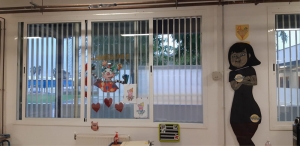 El ayuntamiento de Espartinas instala paneles de Policarbonato en las ventanas de los colegios p&uacute;blicos