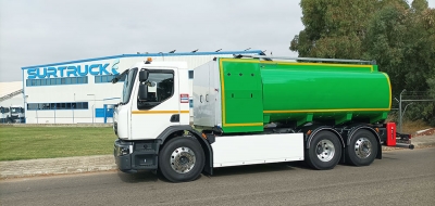 Surtruck ha entregado a CLD diez cisternas que ya riegan y baldean por las calles de Barcelona