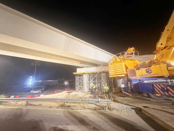 Cortes nocturnos por el asfaltado del carril BUS-VAO del Aljarafe Norte entre Camas y Castilleja de Guzm&aacute;n