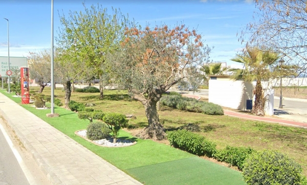El parque Guadalquivir y la zona verde junto al pol&iacute;gono industrial "El Ca&ntilde;o" de Olivares ser&aacute;n objeto de mejoras en las pr&oacute;ximas semanas