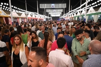 Tomares vive una gran feria para el recuerdo, con una numerosa asistencia de p&uacute;blico