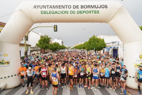 Bormujos bate r&eacute;cord de participantes en las carreras populares y escolares