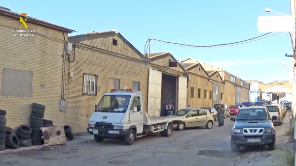Detenidas nueve personas relacionadas con fraude en la baja de veh&iacute;culos