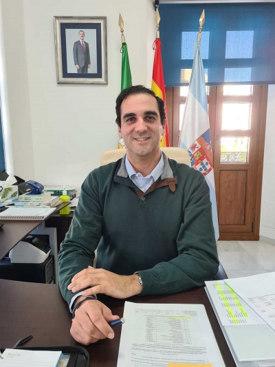 Entrevista al alcalde de Villanueva del Ariscal, Mart&iacute;n Torres Castro