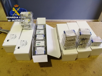 La Guardia Civil incauta m&aacute;s de 700 dosis de vacunas de uso veterinario caducadas