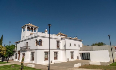 El Ayuntamiento de Salteras firma un convenio anual con la Agencia Andaluza de Teatros P&uacute;blicos para enriquecer la oferta cultural local