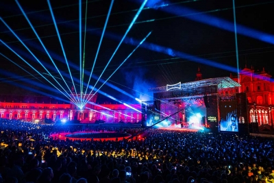 Ic&oacute;nica Santaluc&iacute;a Sevilla Fest