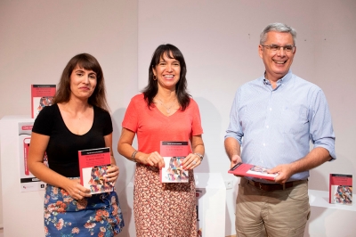 Calurosa acogida en Sevilla al libro de la periodista M&oacute;nica Ni&ntilde;o "C&oacute;mo empoderarse en el nuevo paradigma"