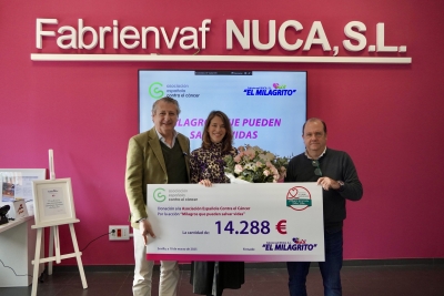 El Milagrito dona a la Asociaci&oacute;n contra el C&aacute;ncer 14.288 &euro; tras vender 274.000 botellas