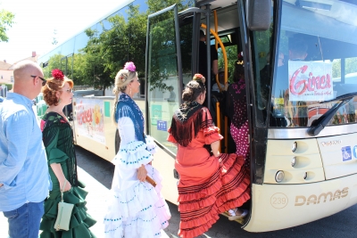 El servicio especial de autobuses  entre Gines y la Feria deja una nueva cifra r&eacute;cord en 2023 con m&aacute;s de 22.000 usuarios